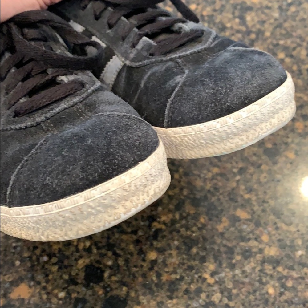 adidas Gazelle Men's Black and Gray Suede Sneakers - Picture 2 of 7